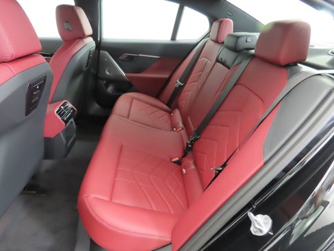 Used 2025 BMW 530i w/ Premium Package image 21