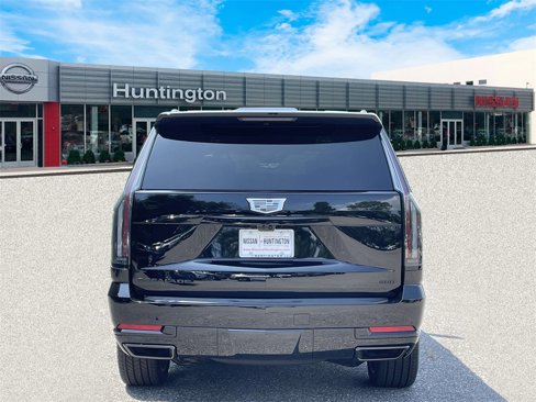 Used 2025 Cadillac Escalade Sport Platinum w/ LPO, ONYX Package image 7