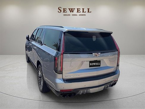 Used 2024 Cadillac Escalade ESV V w/ LPO, Floor Liner Package image 4