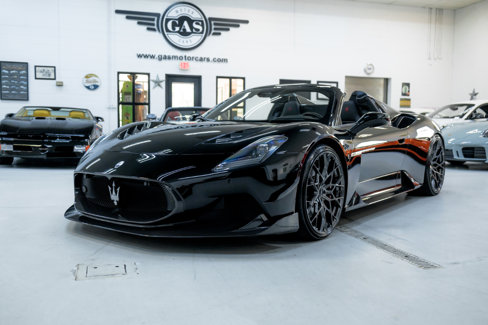 Used 2023 Maserati MC20 Spyder image 3