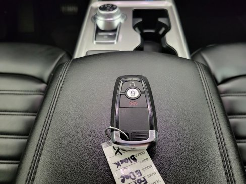 Used 2024 Ford Edge SEL image 42