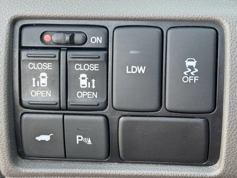 Used 2015 Honda Odyssey Touring image 25
