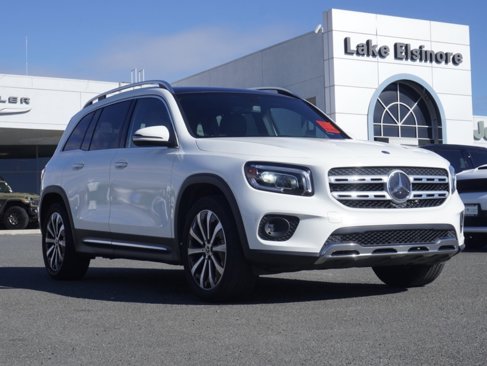 Used 2023 Mercedes-Benz GLB 250 4MATIC image 2
