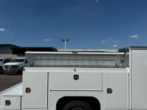 New 2026 Ford F550 4x4 SuperCab Super Duty image 12