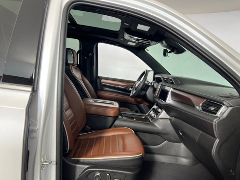 Used 2024 GMC Yukon Denali Ultimate image 38