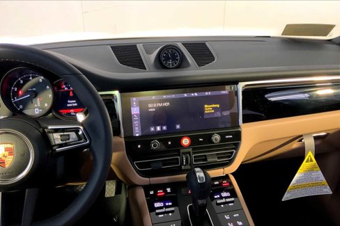 New 2026 Porsche Macan image 16