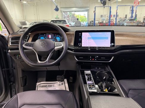 Certified 2024 Volkswagen Atlas SE image 21