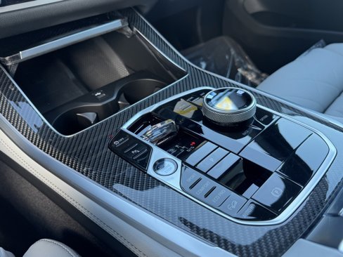 New 2026 BMW X5 M60i w/ Executive Package image 13