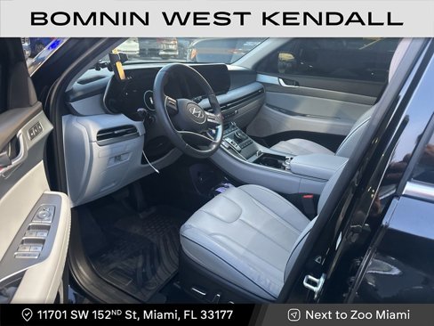 Used 2025 Hyundai Palisade SEL image 3