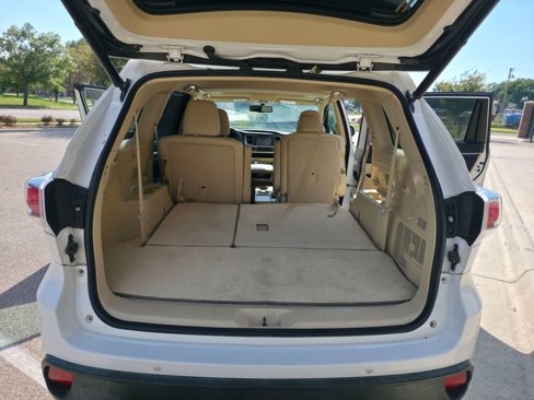 Used 2015 Toyota Highlander Limited image 30