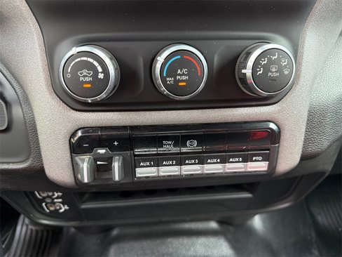Used 2021 RAM 5500 Tradesman w/ Chrome Appearance Group image 12