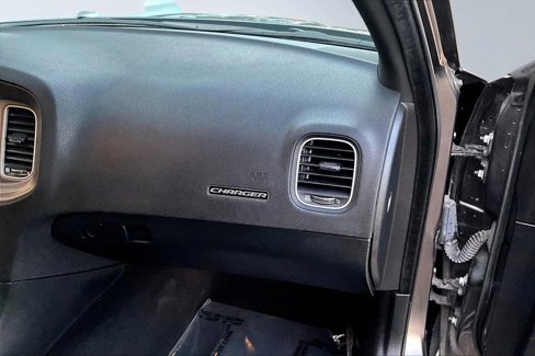 Used 2023 Dodge Charger SXT image 18