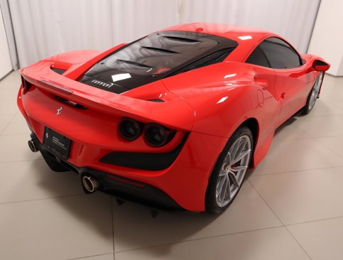 Certified 2022 Ferrari F8 Tributo image 9