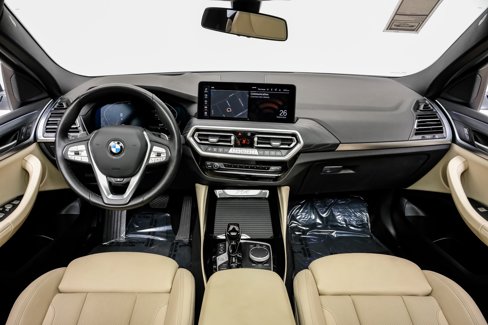 Used 2025 BMW X4 xDrive30i image 19