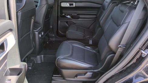 Certified 2024 Ford Explorer ST w/ Equipment Group 401A image 23