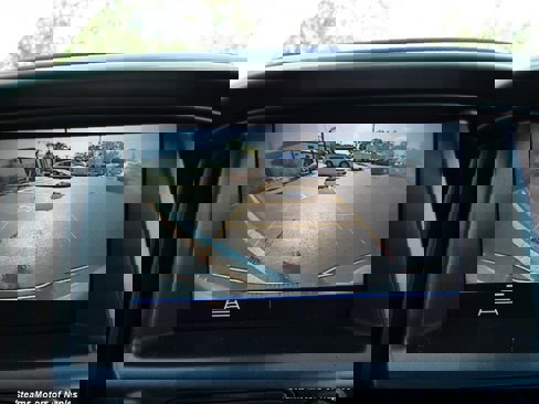 Used 2022 Chevrolet Colorado LT w/ Fleet Safety Package image 31
