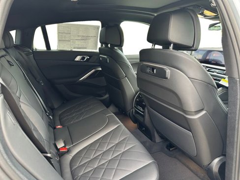 New 2026 BMW X6 xDrive40i image 23
