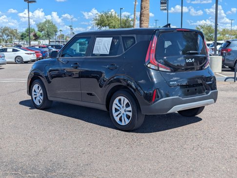 Certified 2023 Kia Soul LX image 4