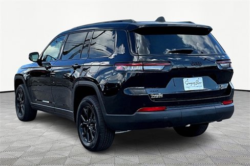 New 2025 Jeep Grand Cherokee L Altitude image 3