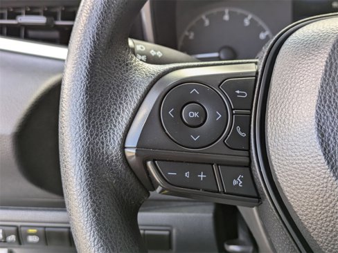 Used 2024 Toyota Corolla LE image 18