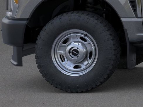 New 2026 Ford F250 XL image 19