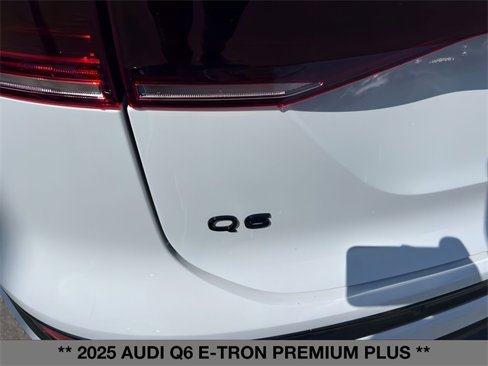 New 2025 Audi Q6 e-tron Premium Plus image 10