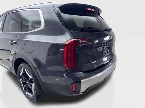 Used 2025 Kia Telluride S image 19