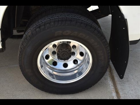 New 2025 RAM 3500 Laramie w/ Towing Technology Group image 18