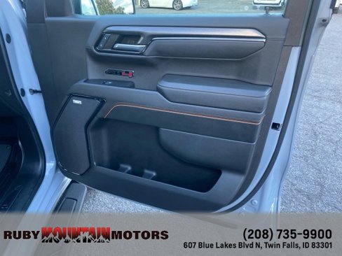 Used 2024 GMC Sierra 1500 AT4 w/ Technology Package image 21