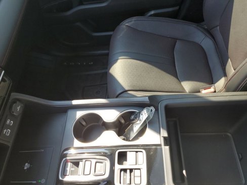 Certified 2025 Honda Pilot Black Edition image 25