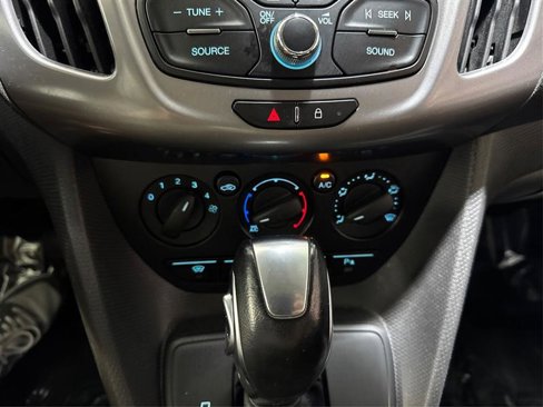 Used 2018 Ford Transit Connect XLT image 27