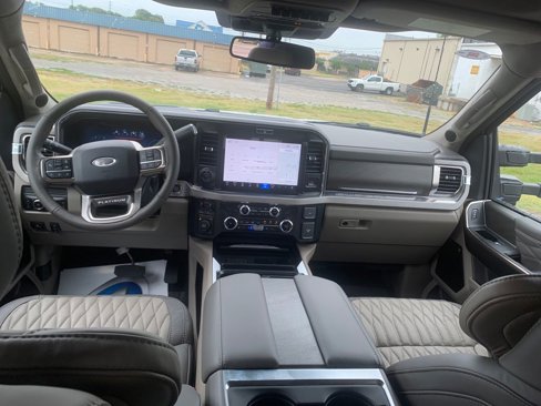 New 2026 Ford F250 Platinum w/ Platinum Plus Package image 25