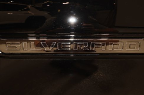 Certified 2024 Chevrolet Silverado 1500 High Country w/ Midnight Edition image 39