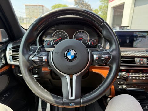 Used 2017 BMW X5 M image 24