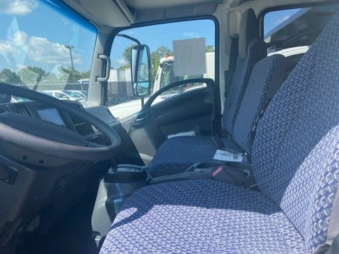 New 2025 Chevrolet Low Cab Forward image 9