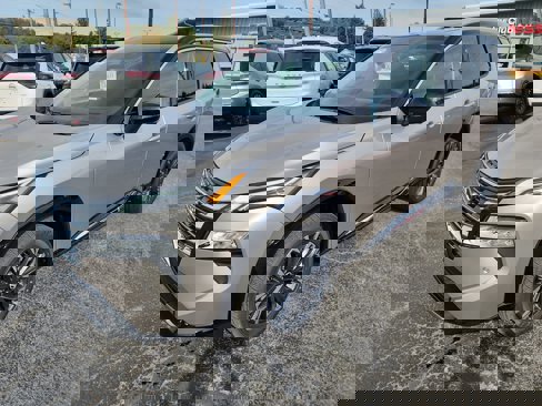 New 2026 Nissan Rogue Platinum image 4