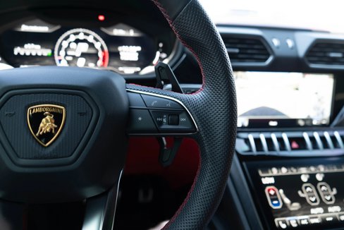 Used 2022 Lamborghini Urus image 41
