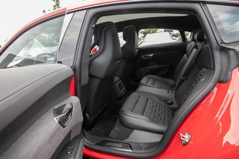 New 2025 Audi S e-tron GT Prestige image 28