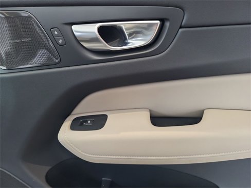New 2026 Volvo XC60 T8 Plus w/ Climate Package PRO image 18