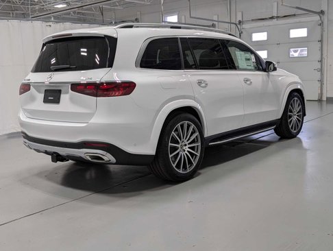 New 2026 Mercedes-Benz GLS 580 4MATIC image 7