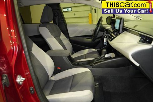 Used 2025 Toyota Corolla LE image 19