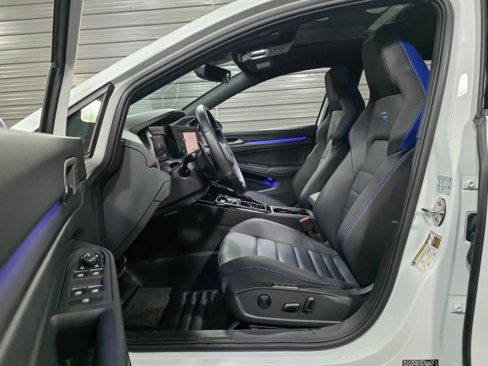 Used 2024 Volkswagen Golf R image 14