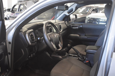 Used 2019 Toyota Tacoma TRD Off-Road image 38