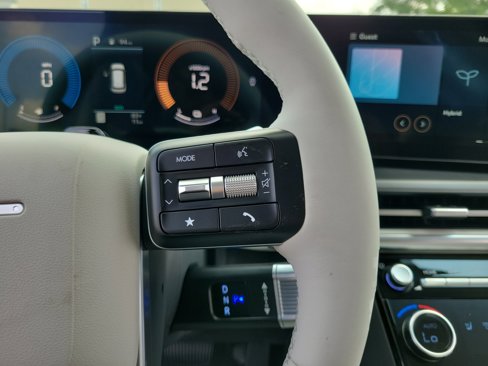 New 2026 Hyundai Santa Fe SEL image 24