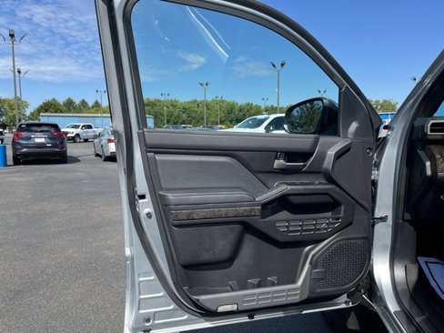 Used 2024 Toyota Tacoma Limited image 8