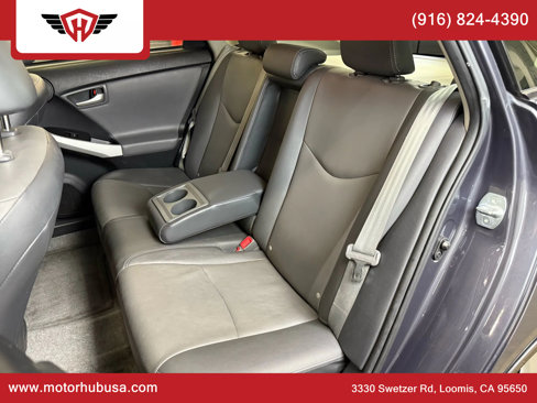Used 2015 Toyota Prius Five image 43