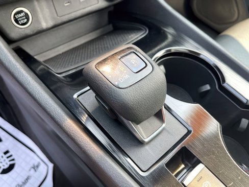 Used 2022 Nissan Rogue SV w/ SV Premium Package image 21