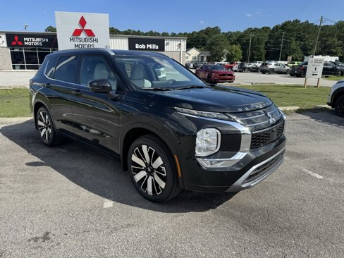 New 2025 Mitsubishi Outlander SEL image 9