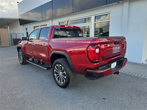 New 2026 GMC Canyon Denali image 5