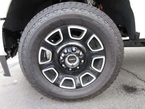 New 2025 Ford F250 Platinum image 8